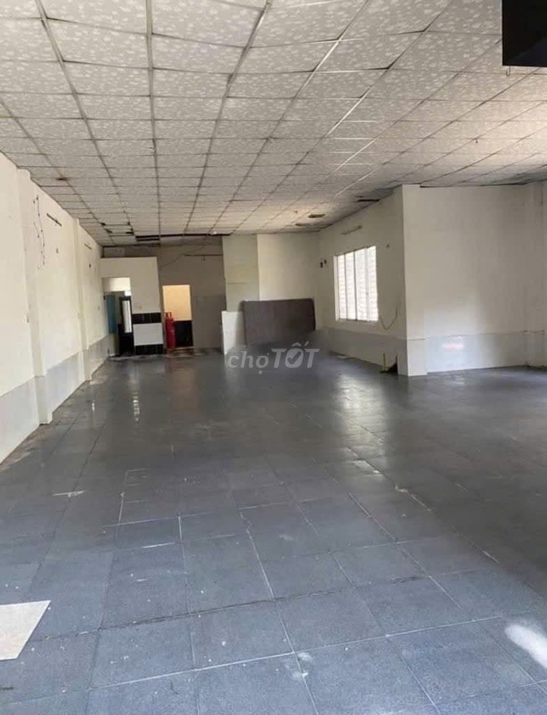 Nhà cấp 4 diện tích 170m2 tại Đặng Văn Ngữ, phù hợp cải tạo - Ảnh 2