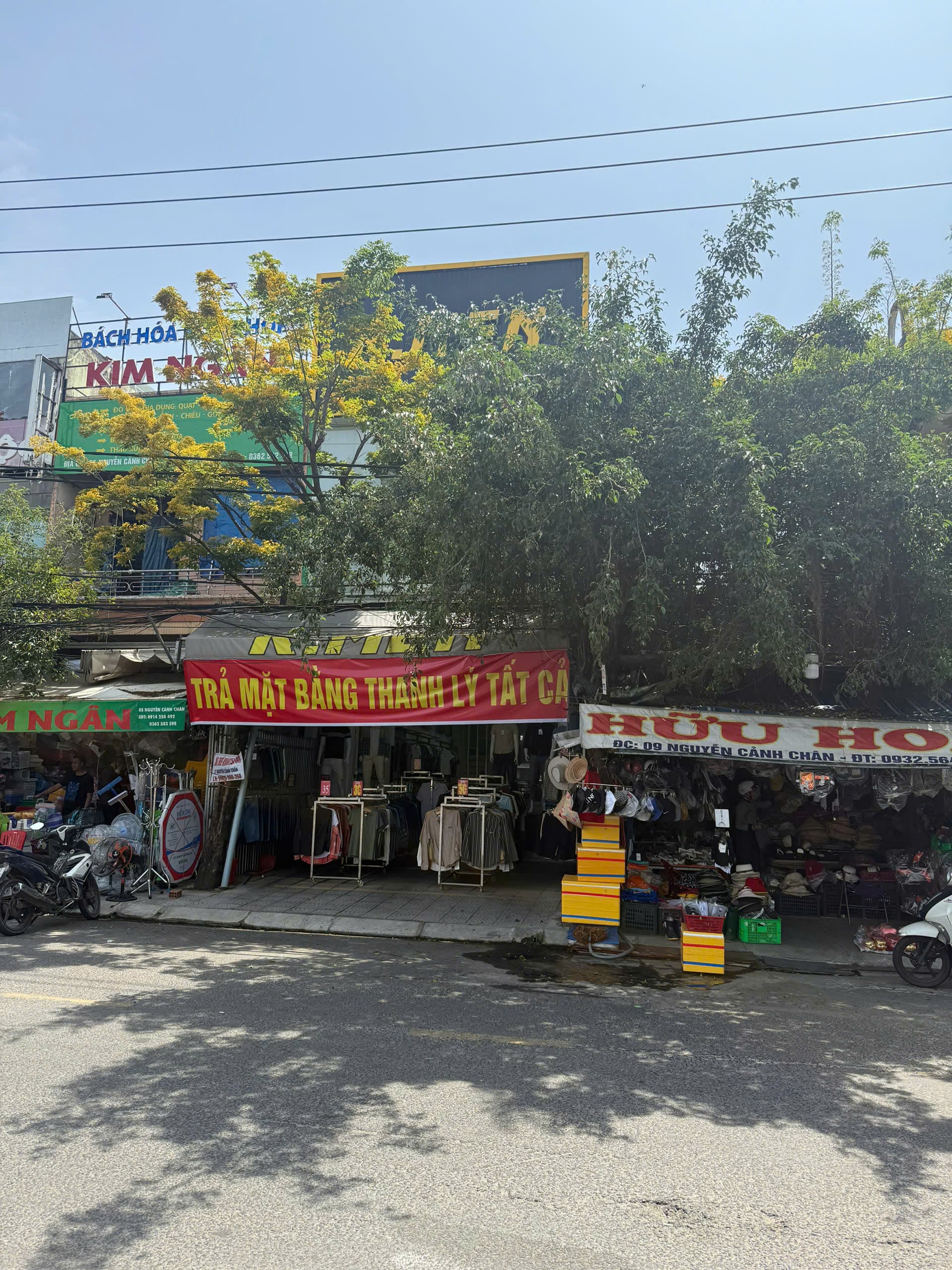 Mặt bằng trống suốt 2 tầng diện tích 5x23m phù hợp kinh doanh