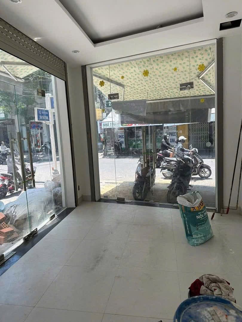 Nhà nguyên căn hai mặt tiền đường Nguyễn Hoàng, diện tích 100m², phù hợp kinh doanh và ở - Ảnh 2