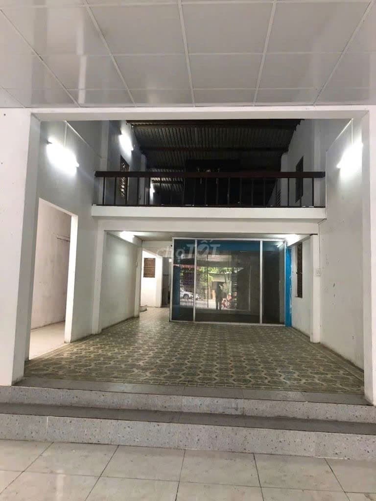 Nhà nguyên căn cấp 4 gác lửng đường Tôn Đức Thắng diện tích 180m2 phù hợp để ở hoặc kinh doanh