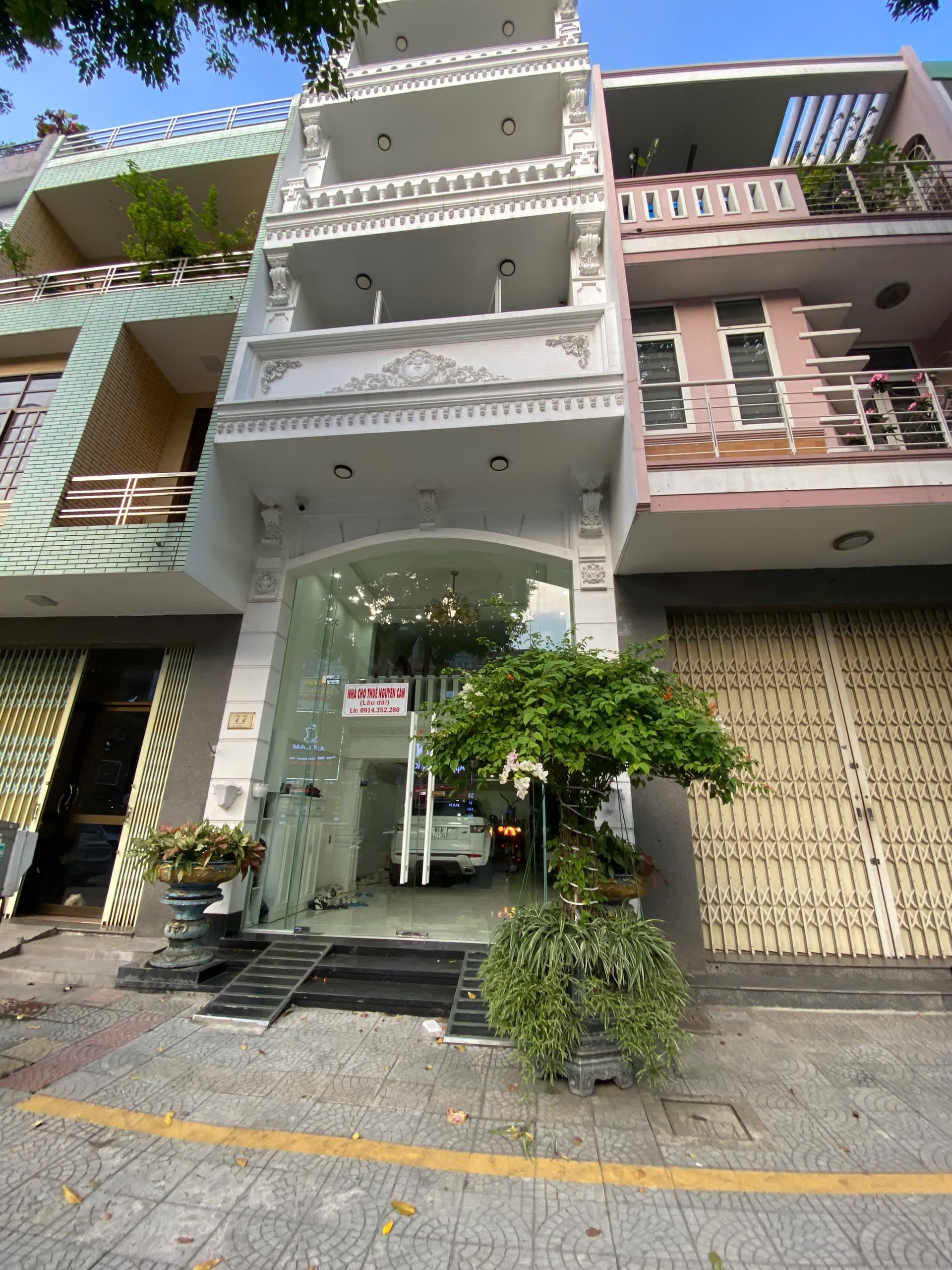 Nhà nguyên căn 7 tầng có thang máy, 10 phòng khép kín, diện tích 75m2