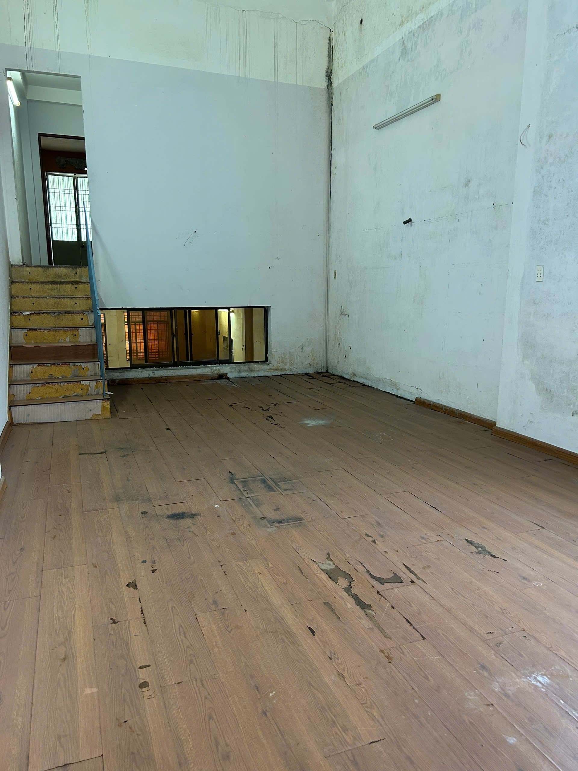 Nhà nguyên căn 3 tầng tại Lý Thái Tổ, diện tích 127m2, 4 phòng ngủ - Ảnh 4