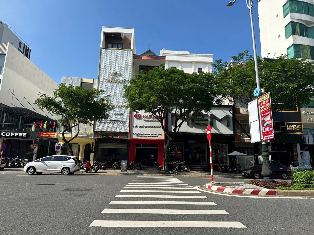 Nhà nguyên Nguyễn văn linh căn 5 tầng có thang máy, phù hợp làm văn phòng đại diện công ty, ngân hàng, spa