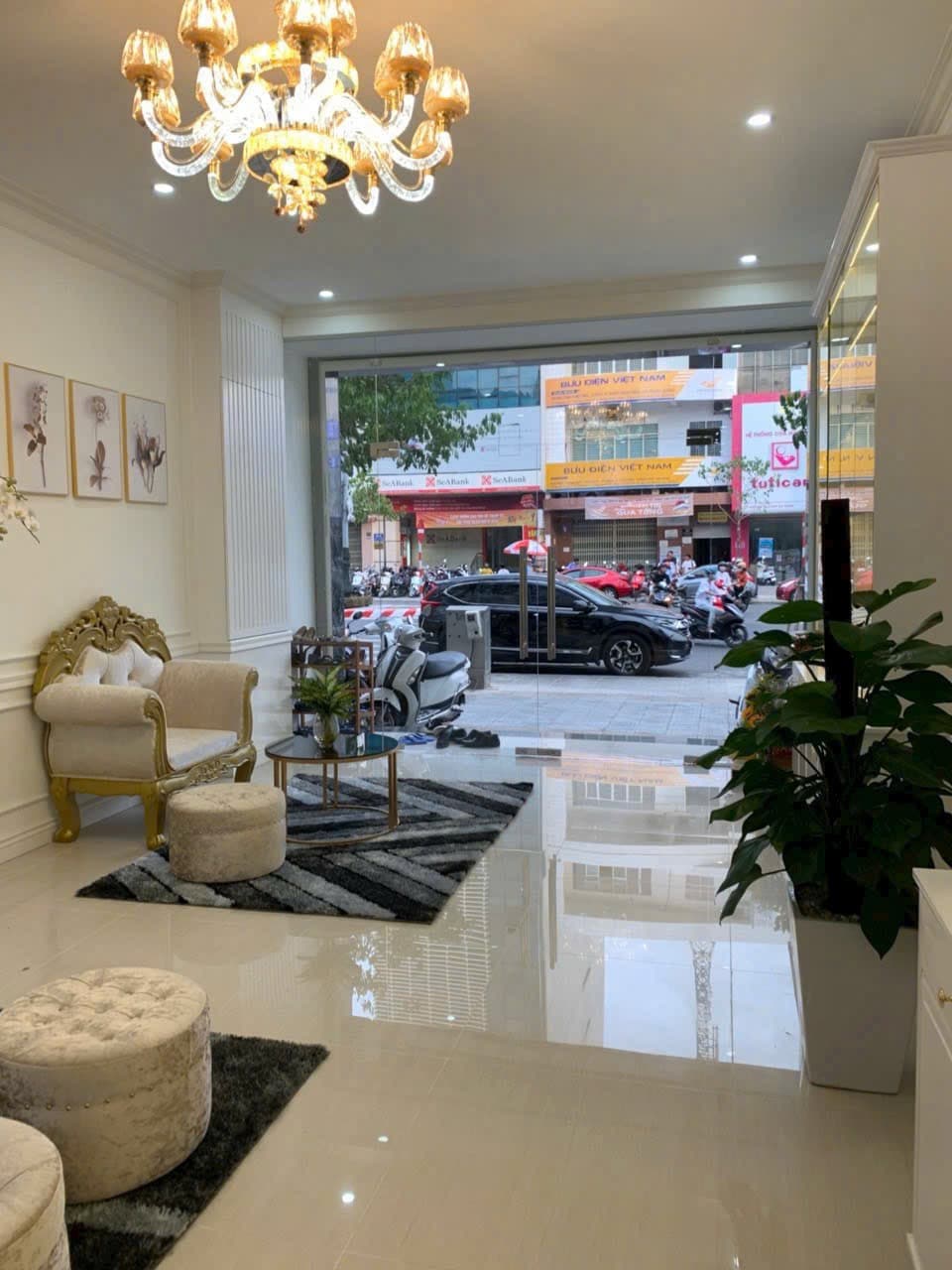 Nhà nguyên Nguyễn văn linh căn 5 tầng có thang máy, phù hợp làm văn phòng đại diện công ty, ngân hàng, spa - Ảnh 2