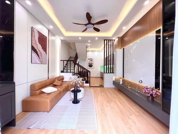 Nhà nguyên căn Bình an-  3 tầng diện tích 120m2, ngang 4m, có nội thất sẵn - Ảnh 2