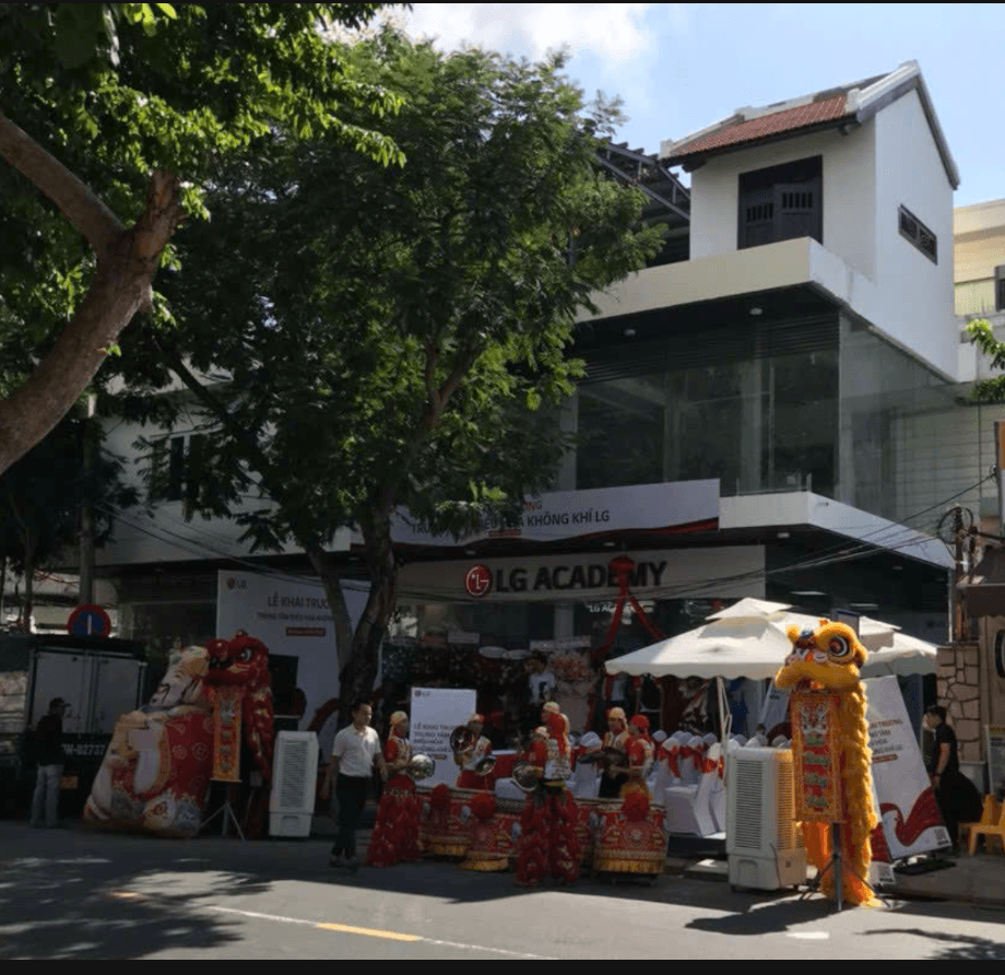 Nhà 3 tầng Nguyễn Thị Minh Khai diện tích 1300m2, đất 675m2, phù hợp kinh doanh