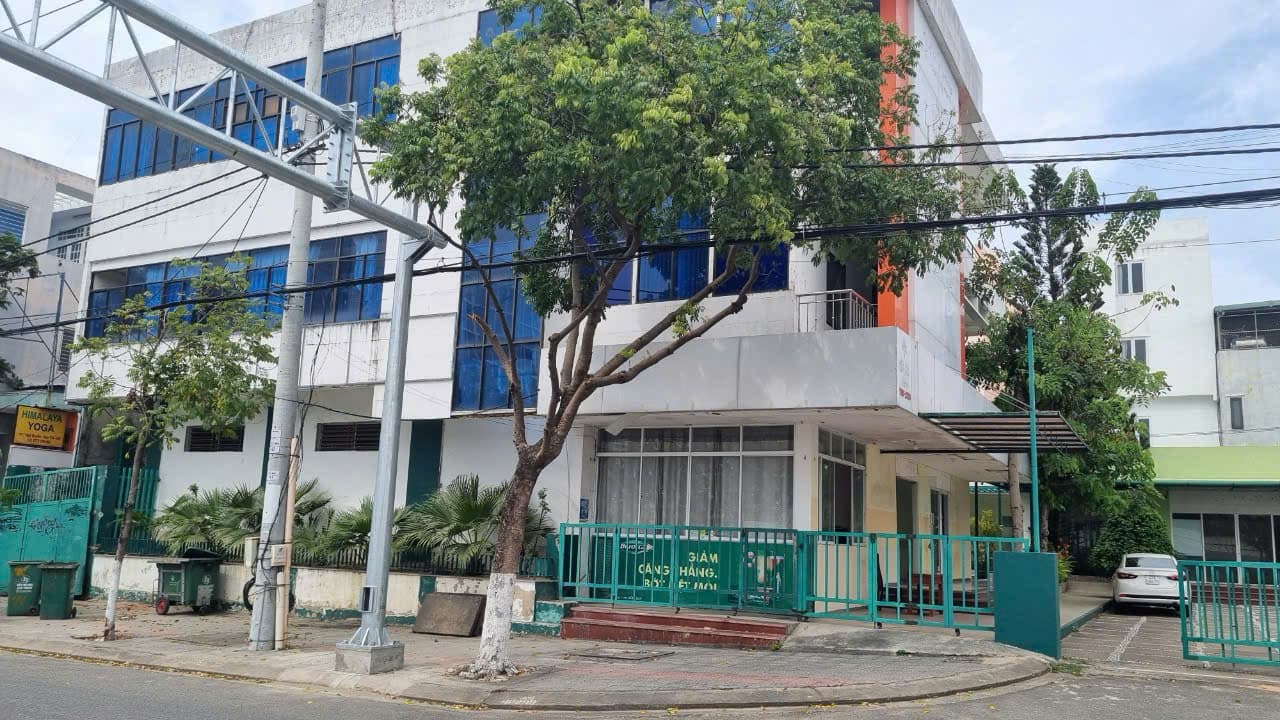 Mặt bằng lớn đường Ngô Quyền 