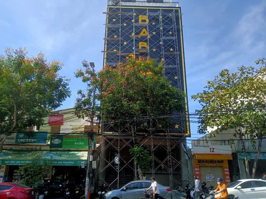 Khách sạn 18 phòng tại 14-16 Nguyễn Văn Thoại, diện tích đất 436m2, sử dụng 2000m2