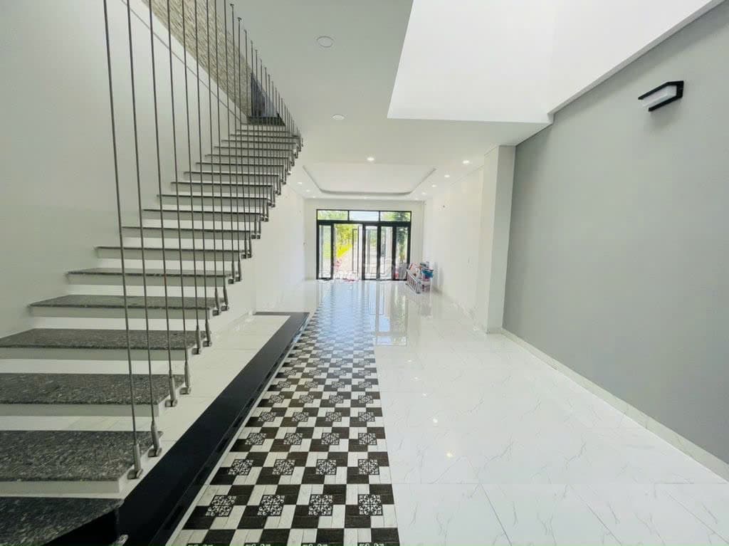 Nhà nguyên căn 2 tâng PHAN CHÂU TRINH , VỊ TRÍ GẦN NGUYỄN VĂN LINH. - Ảnh 5