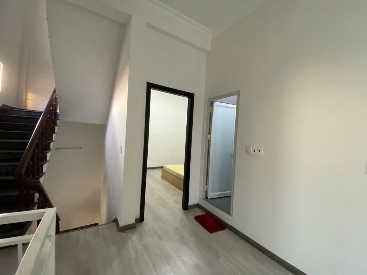 Nguyên căn 4 tầng đường 2/9 mới trống  - Ảnh 3