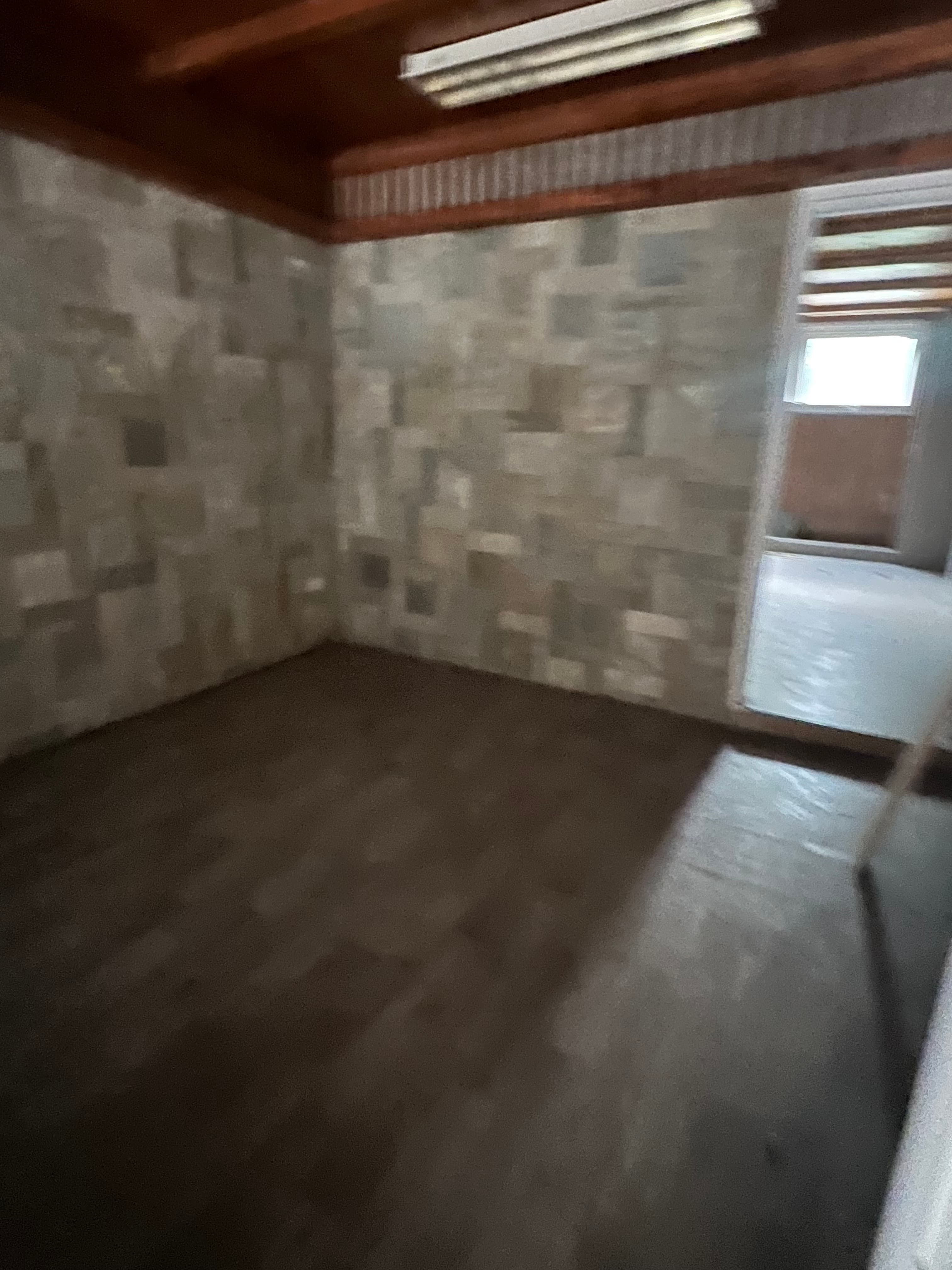 Nhà 2 tầng Nguyễn tri phương sân vườn gần dân bay - Ảnh 2