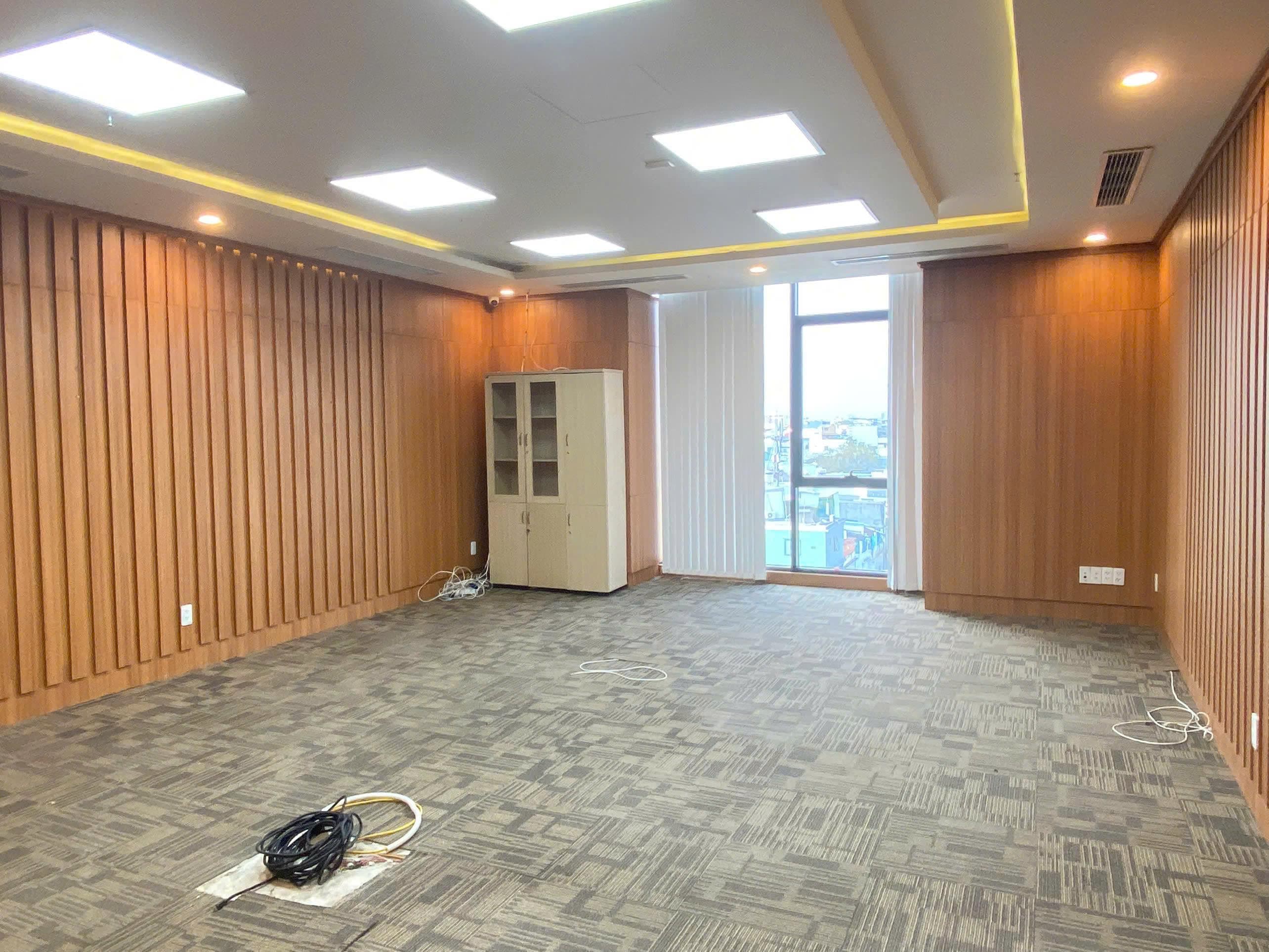 Văn phòng cho thuê 200m2 tại đường Nguyễn Hữu Thọ - Ảnh 3