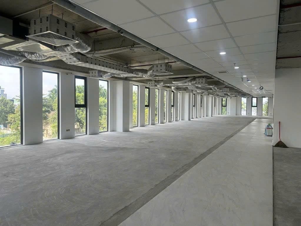 VĂN PHÒNG CHO THUÊ TỪ 100M2 - 600M2 TẠI NGUYỄN VĂN LINH