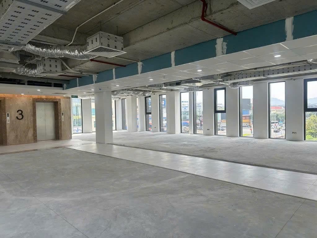 VĂN PHÒNG CHO THUÊ TỪ 100M2 - 600M2 TẠI NGUYỄN VĂN LINH - Ảnh 3