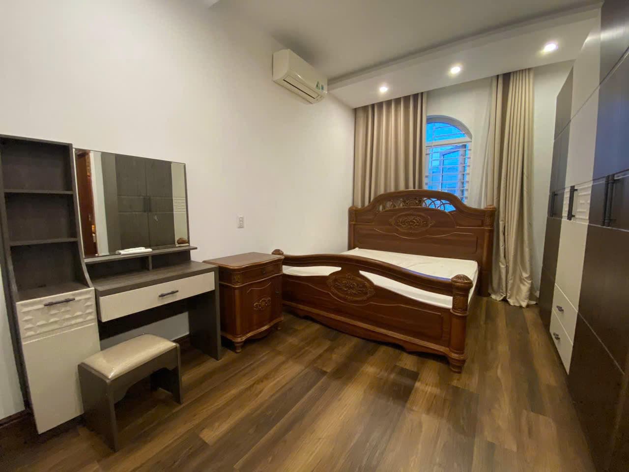 Biệt thự khu Phú Gia mát mẻ diện đầy đủ nội thất xịn