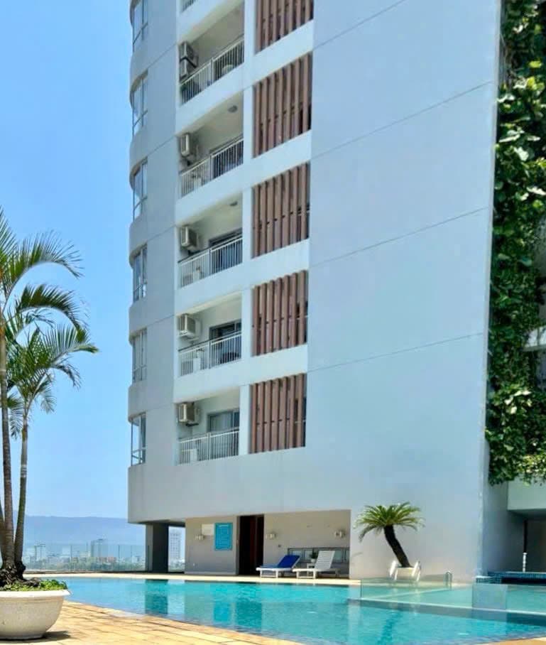 Căn góc 2 phòng Indochina 118m2 - view triệu đô bao trọn sông Hàn, các cây cầu và bán đảo Sơn Trà