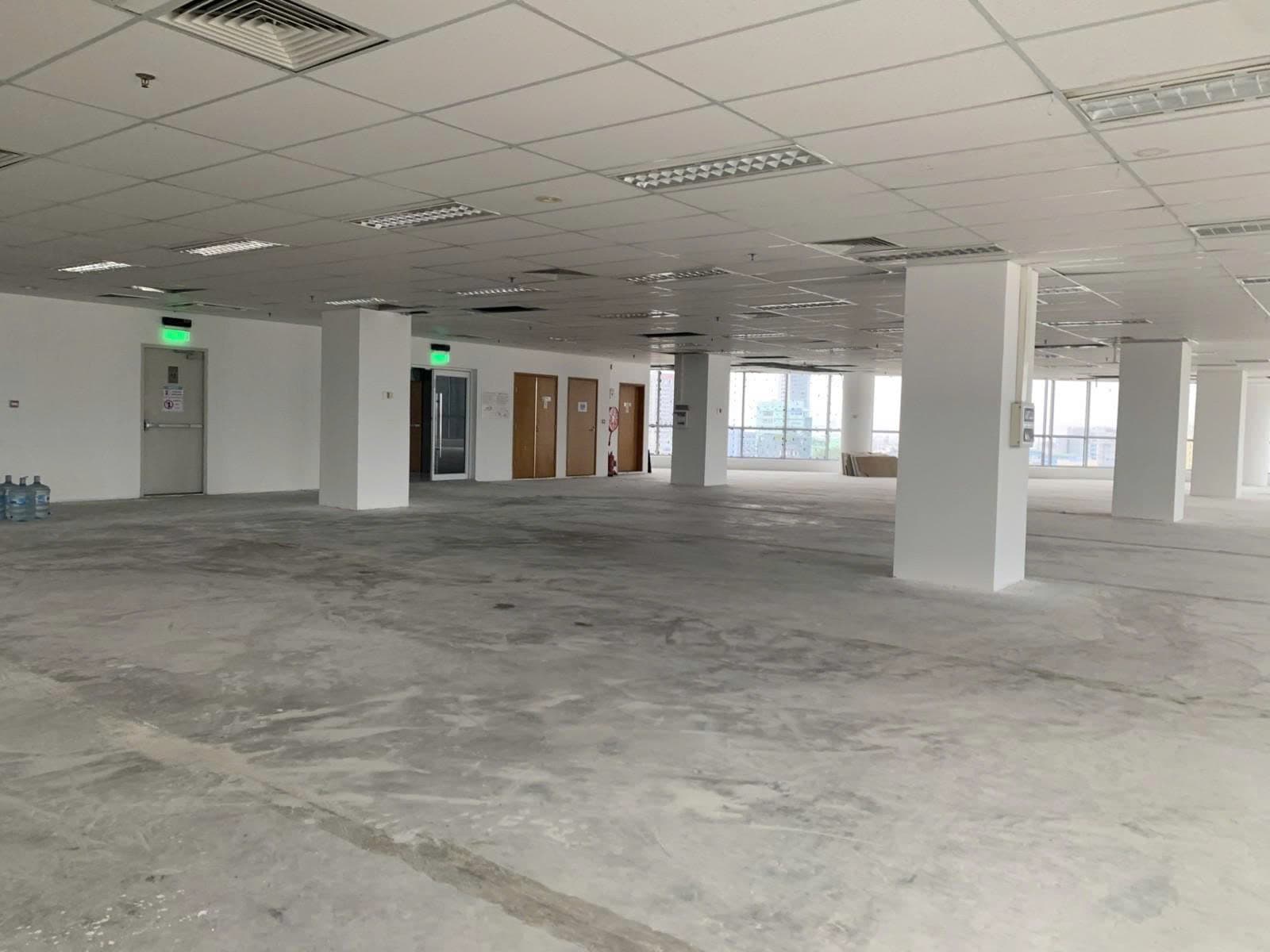 VĂN PHÒNG CHO THUÊ Ở KHU PHỐ SẦM UẤT 205M2 TẠI BẠCH ĐẰNG