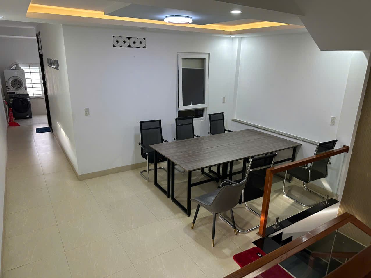 NHÀ NGUYÊN CĂN 3 TẦNG FULL NỘI THẤT GÓC NGÃ TƯ GẦN NGUYỄN PHƯỚC LAN - Ảnh 3