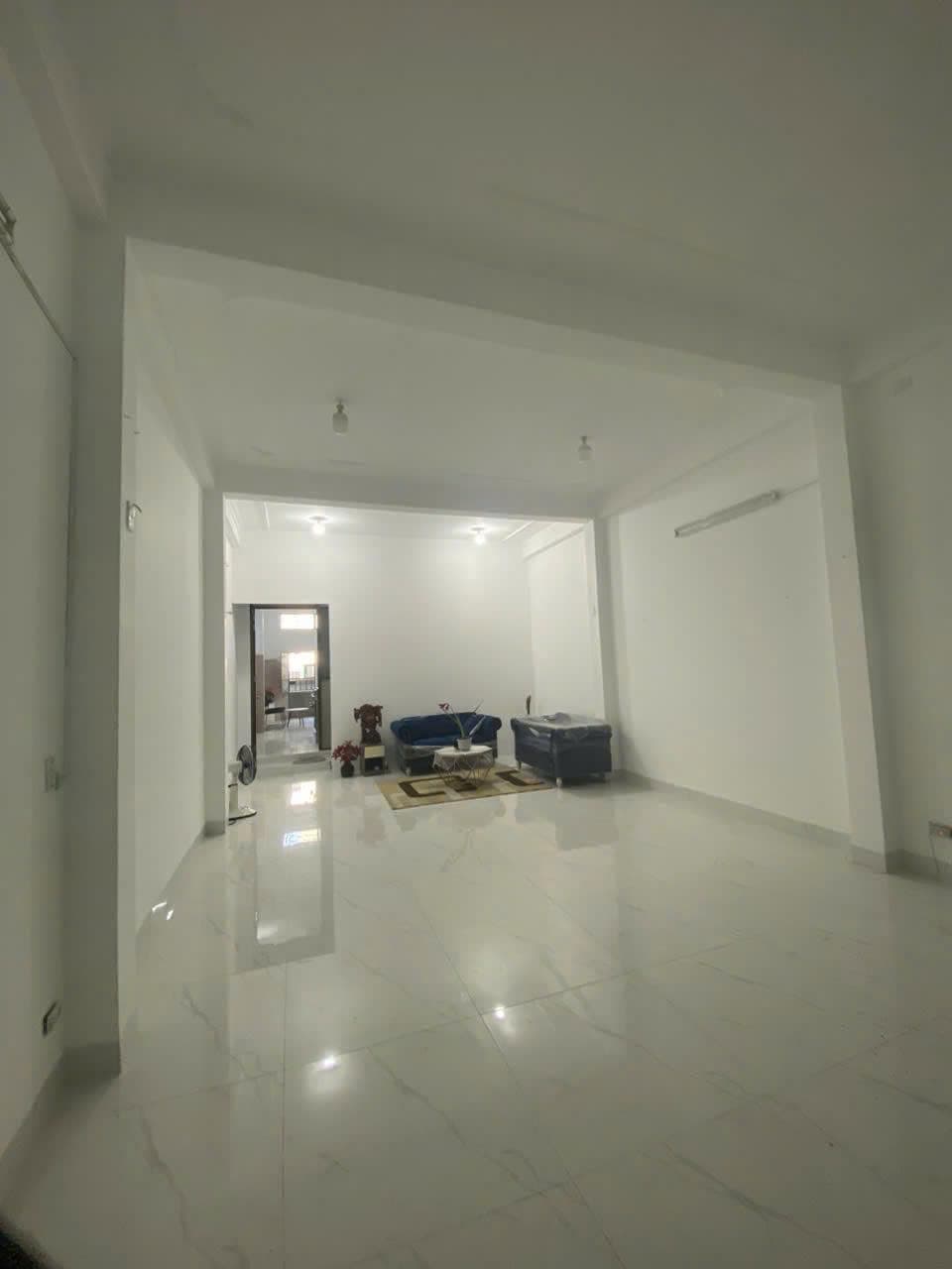 NHÀ NGUYÊN CĂN 4 TẦNG CHO THUÊ 300M2 PHÙ HỢP LÀM VP TẠI NGÔ QUYỀN - Ảnh 2