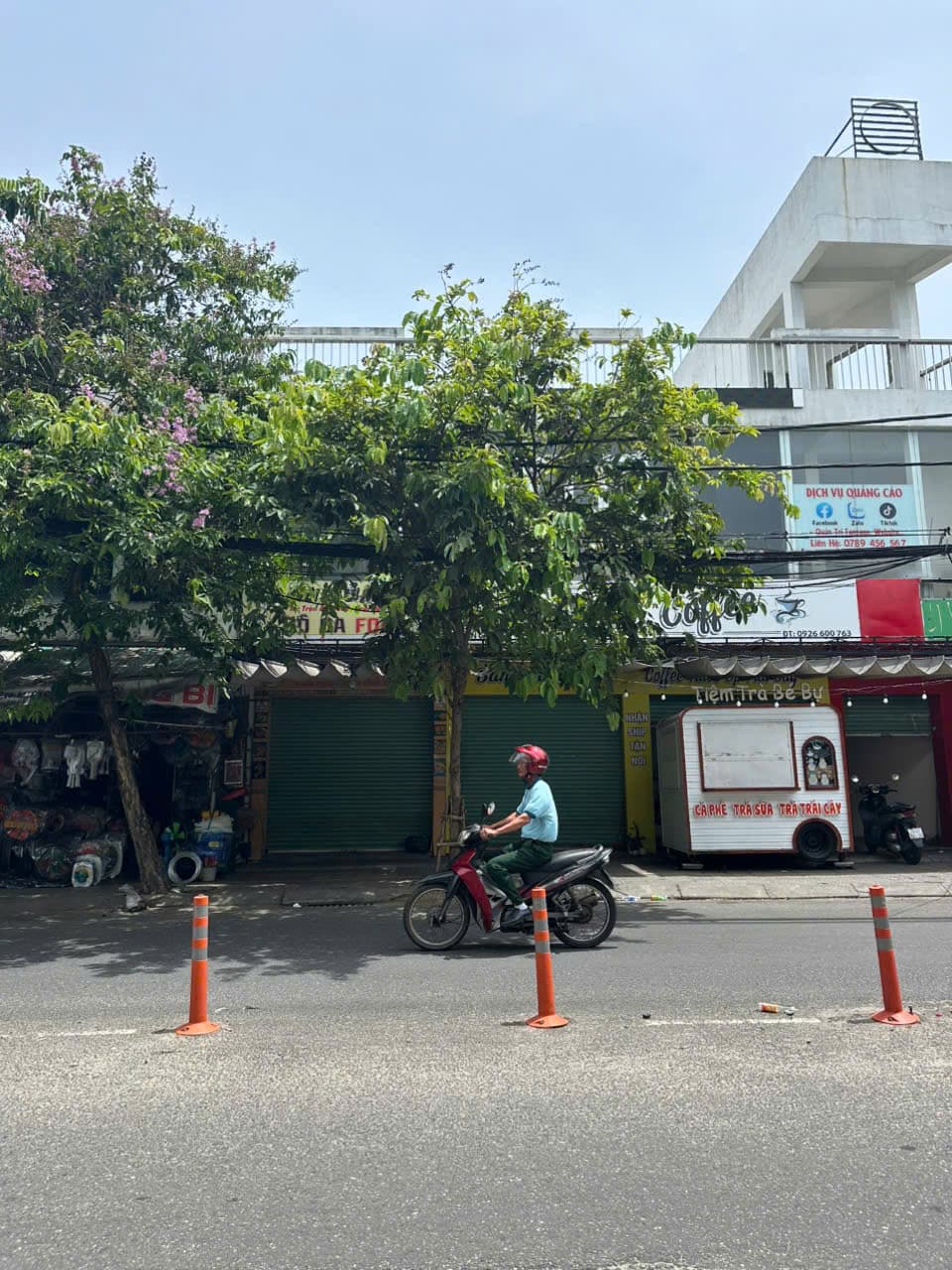 Mặt bằng kinh doanh 2 tầng rộng 200m2 tại Trần Cao Vân, phù hợp thuê dài hạn