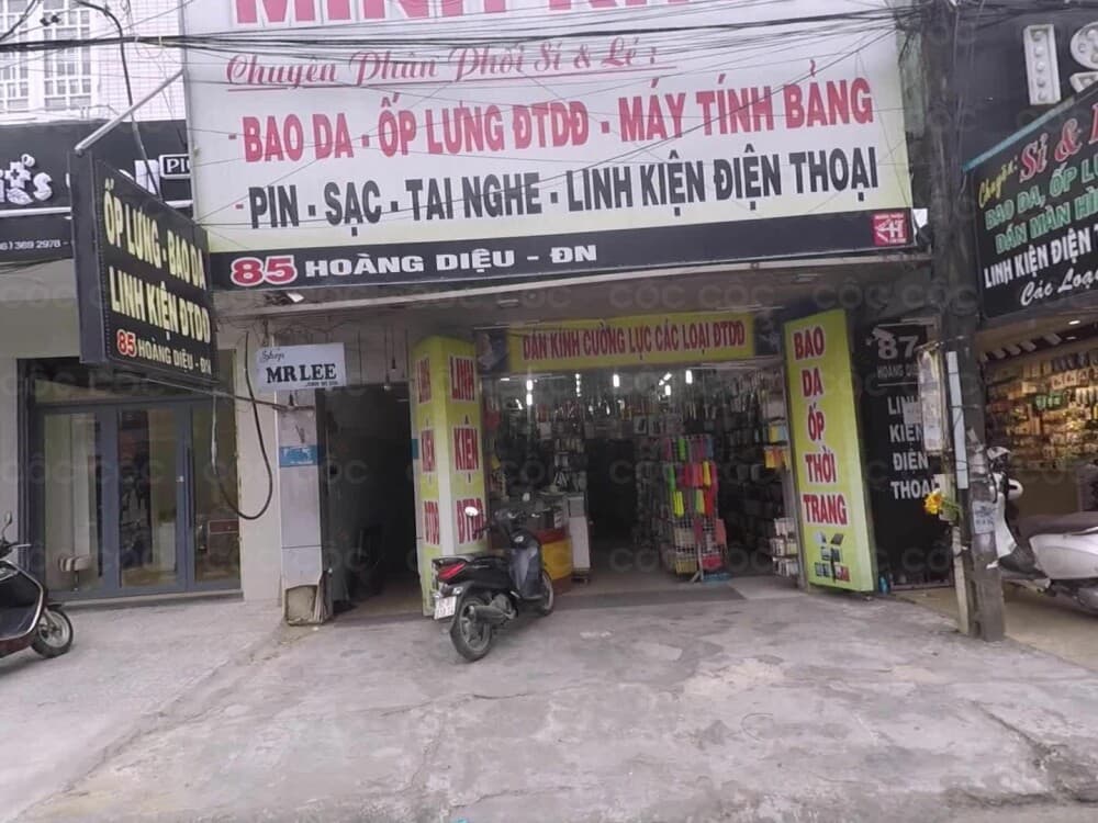Mặt bằng kinh doanh có tầng lửng, diện tích 4,5x11m, lối đi riêng, có nhà vệ sinh