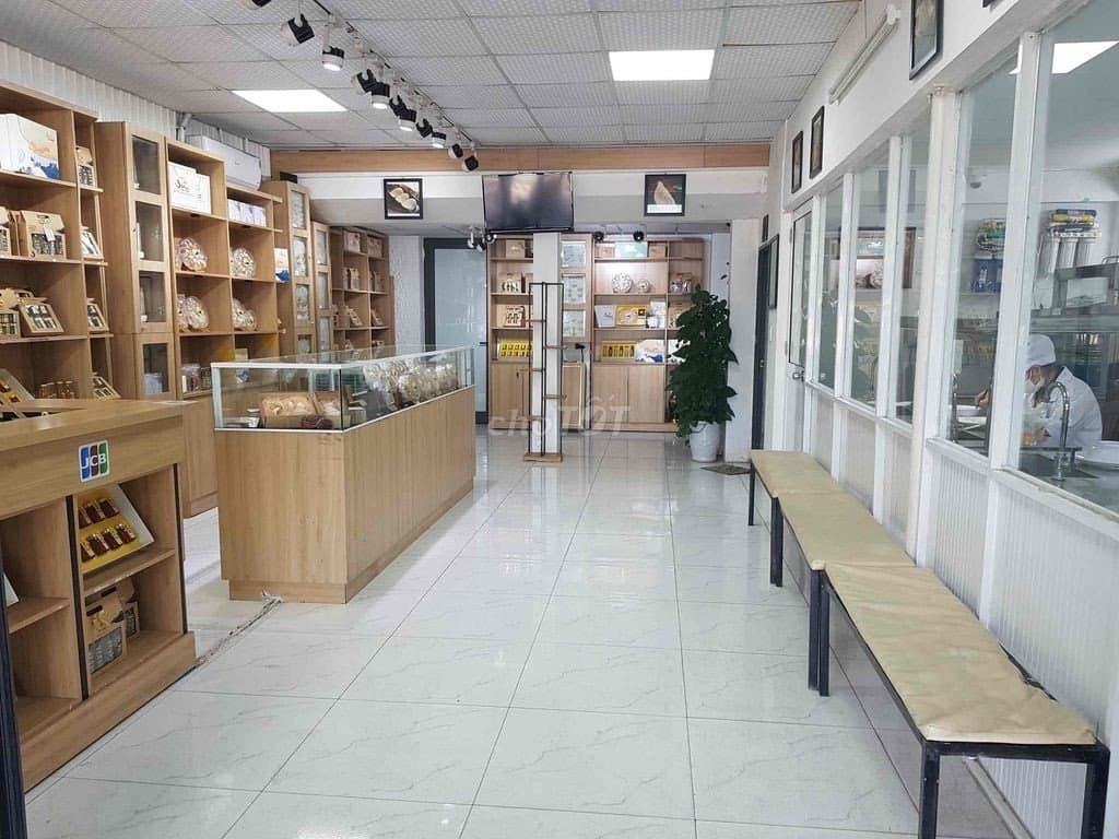 Mặt bằng  100m2 mặt tiền Nguyễn Hữu Thọ, khu vực sầm uất - Ảnh 2