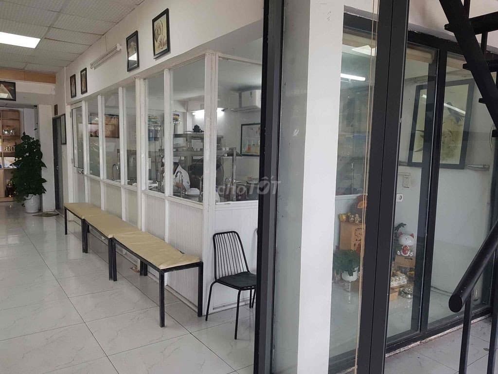 Mặt bằng  100m2 mặt tiền Nguyễn Hữu Thọ, khu vực sầm uất - Ảnh 3