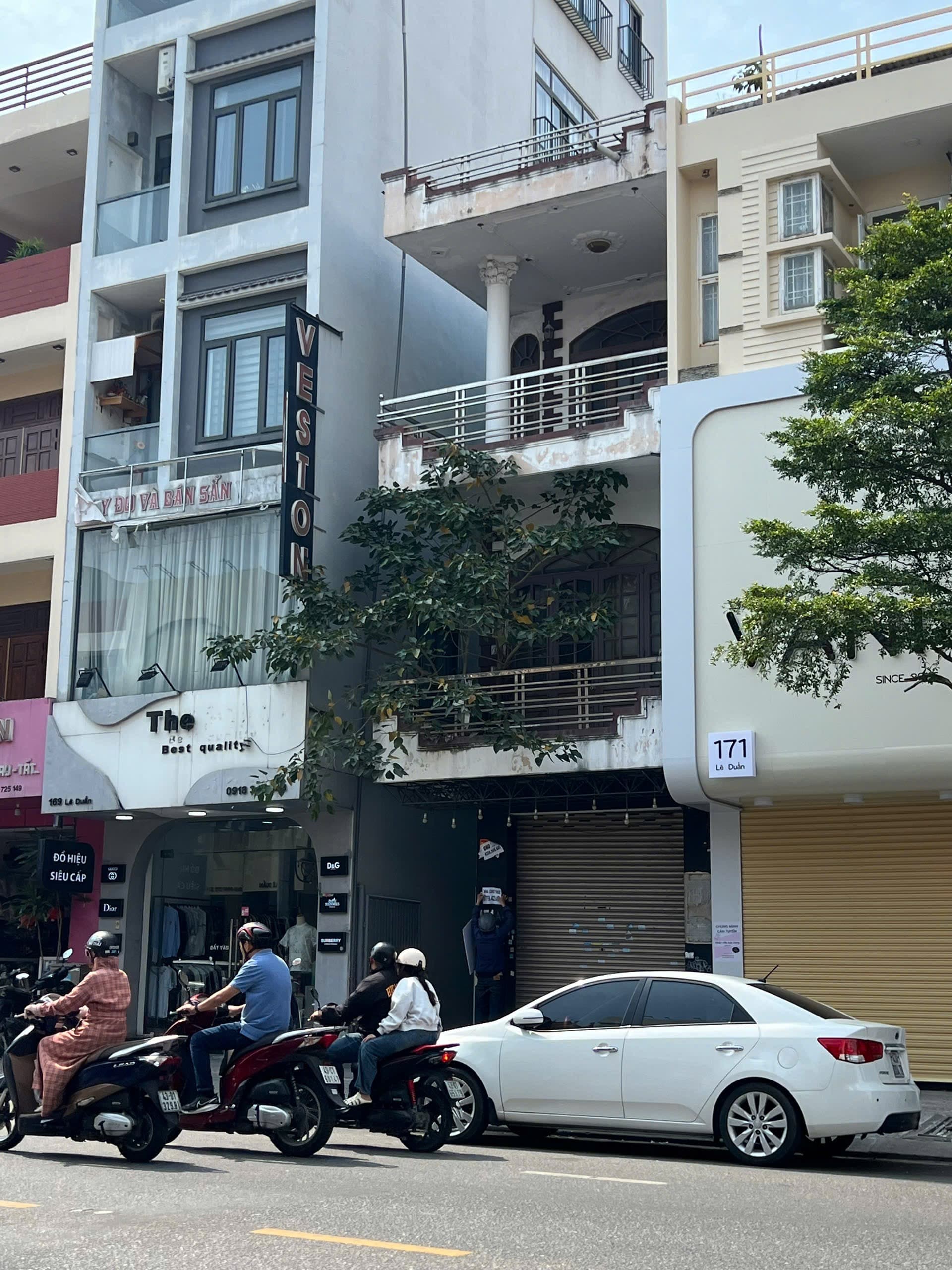 Nhà nguyên căn 3 tầng diện tích 64m2 tại Lê Duẩn, phù hợp kinh doanh và ở