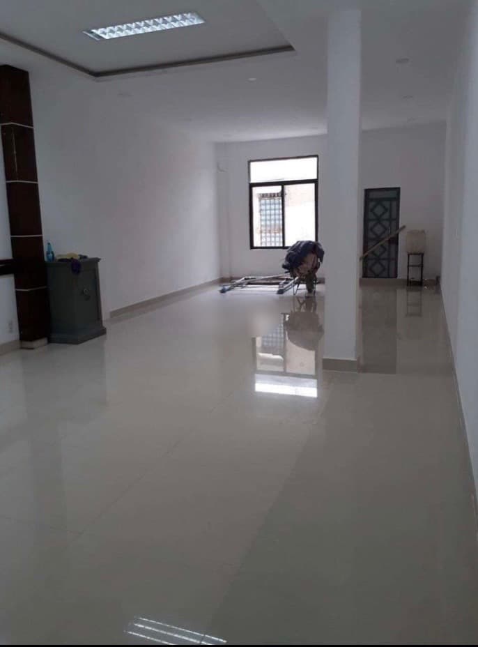 Nhà nguyên căn 3 tầng đường Nguyễn Hữu Thọ, phù hợp kinh doanh và ở - Ảnh 2